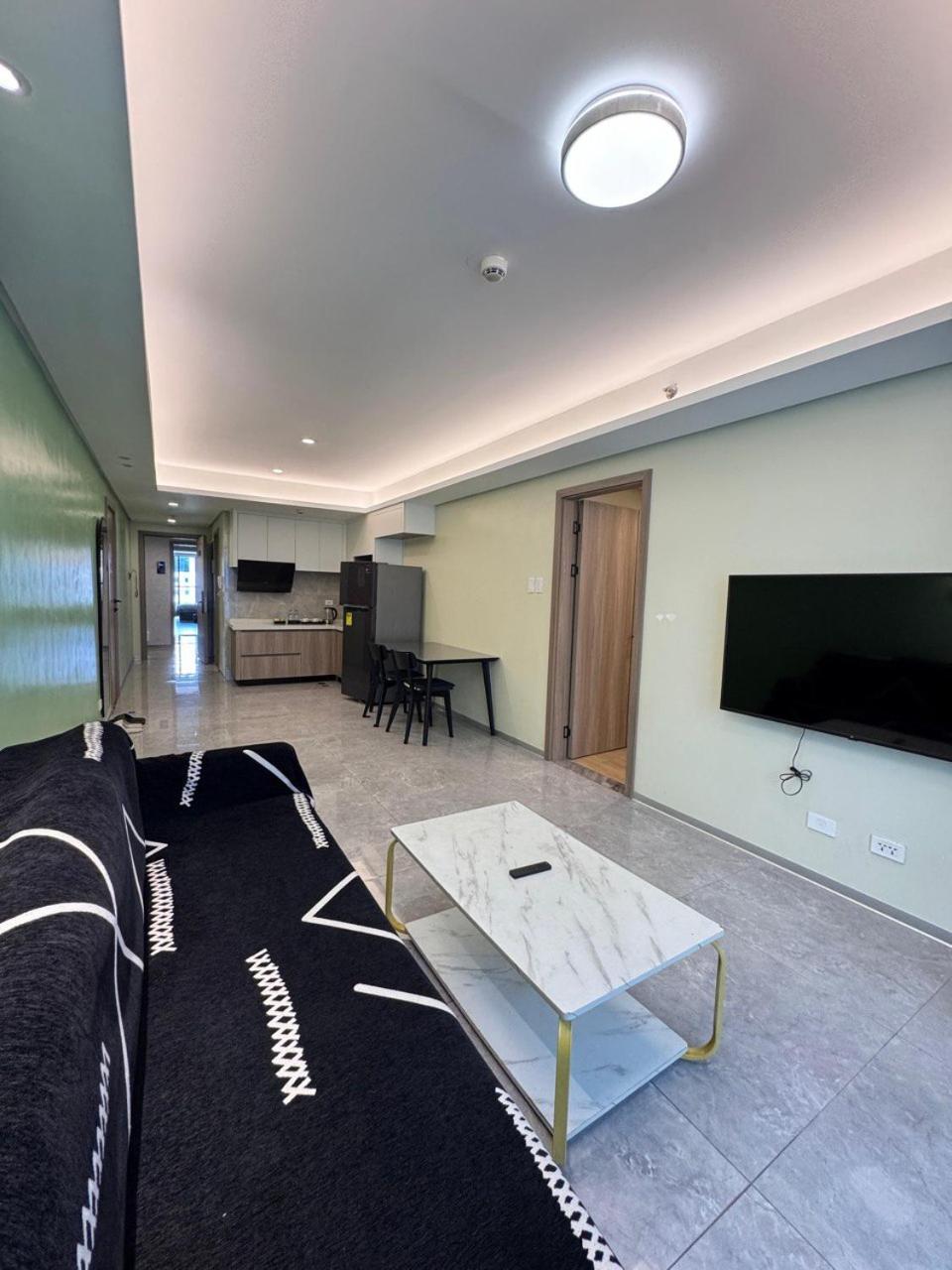 L Condotel Paranaque City Rum bild